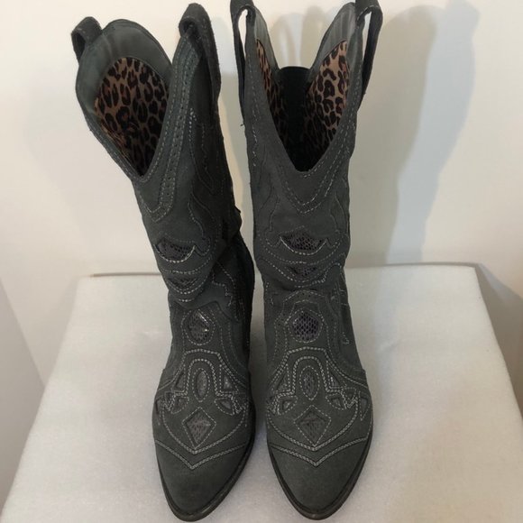 Reba Leather Cowboy Boots Gray Suede Animal Print Lining Almond Shape Toe SZ 7 - Picture 2 of 9